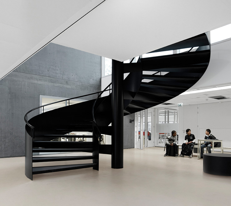 Looking for some stair ideias for your next project? We have gathered 10 of the best modern staircase designs out there. Enjoy.