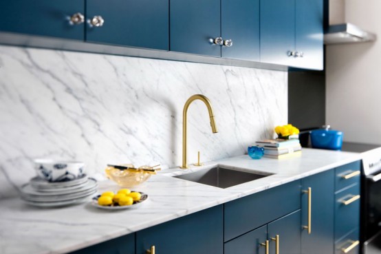Gold is Chic and Modern: Brass Fixtures to Upgrate your Kitchen