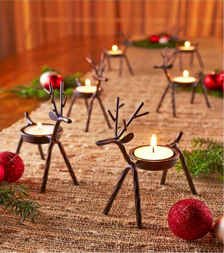 Get ready for Chritmas with these Christmas Decor Ideas➤Discover the season's newest designs and inspirations. Visit us at www.designbuildideas.eu #designbuildideas #homedecorideas #colorschemeideas @designbuildideas