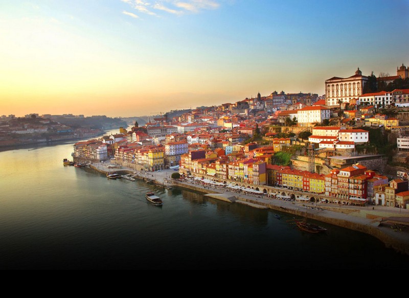 European Design Awards 2017 - OPorto Picked as the Capital of Design ➤ Discover the season's newest designs and inspirations. Visit Design Build Ideas at www.designbuildideas.eu #designbuildideas #homedecorideas #InteriorDesignProjects @designbuildidea