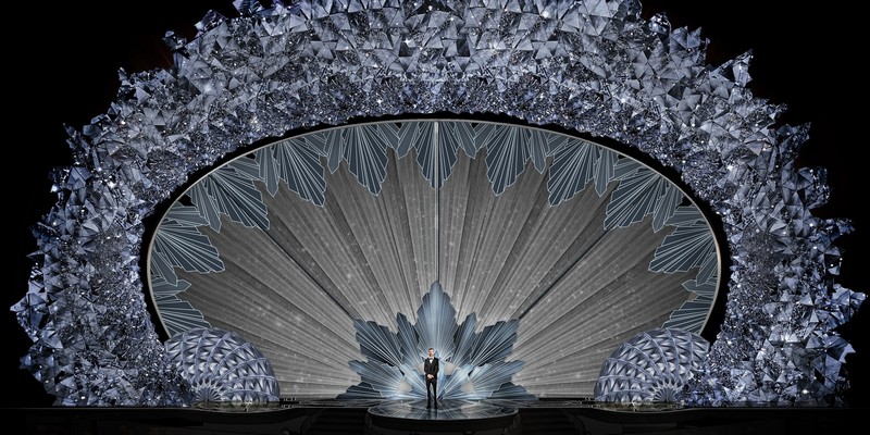Highlighting the Glistening Swarovski Crystal Stage of the 90th Oscars 2
