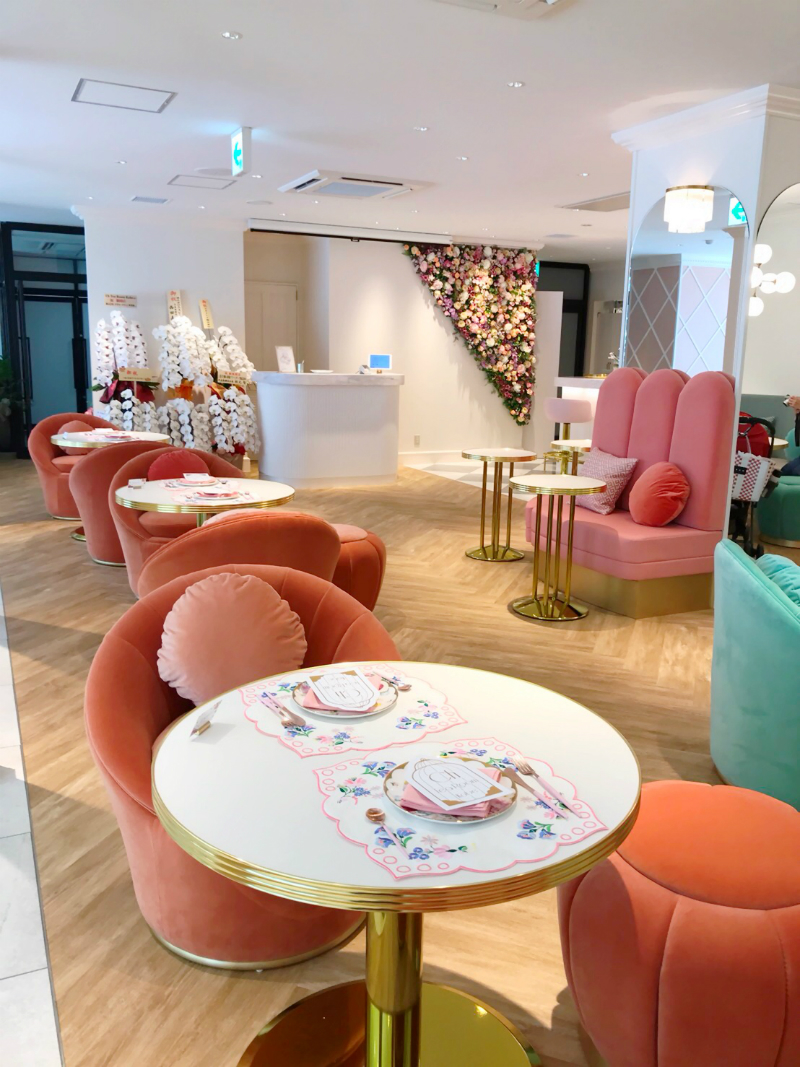 Classy Ch Tea Room Kobe in Japan is a Must-Visit Luxury Destination7 (2)